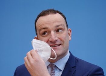 Staatsknete wird verbrannt: Hamburg vernichtet Millionen von Masken