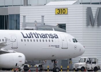 Verdi ruft zum Warnstreik an Deutschlands größten Flughäfen auf