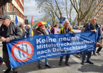 Wir wollen nicht zur Zielscheibe werden! ‒ Friedensdemo gegen US-Befehlskommandos in Wiesbaden