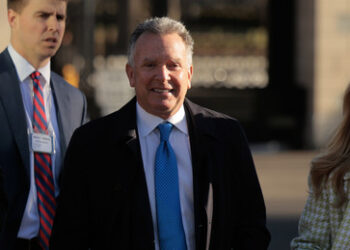 Kreml bestätigt Treffen zwischen Putin und Trump-Gesandtem