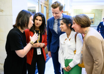 Serap Güler - Das neue Gesicht der feministischen, russophoben Politik des Auswärtigen Amtes