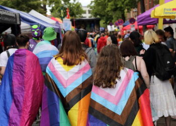 Wird mit LGBTQ ein gigantischer Umweltskandal vertuscht?