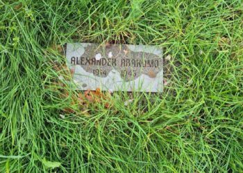 Aus KZ befreit und nach Schweden evakuiert – Gräber sowjetischer Soldaten aus dem Jahr 1945 entdeckt