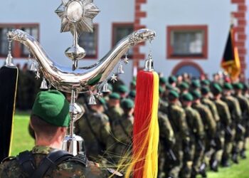 Kiesewetter will 460.000 deutsche Soldaten – auch Frauen