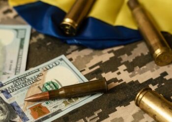 Medienbericht: Ukraine versenkt Hunderte Millionen in dubiosen Waffendeals