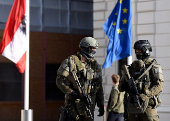 Neutralität auf Abruf: Österreich steigt in EU-Militärunion ein