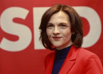 Ostdeutsche als Chefs nicht mehr unterrepräsentiert – in 42 Jahren