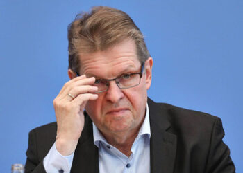 Russophober Kiesewetter attackiert SPD-Politiker Stegner wegen Treffen mit "Putin-Getreuen"