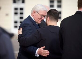 Selenskij kommt nach Berlin: Tausende Polizisten im Einsatz, Verkehr wird lahmgelegt