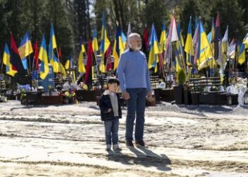 Trump rächt sich an Selenskij: Ukrainer werden nun massenhaft mit einem Lächeln sterben