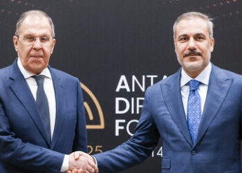 Türkei vermittelt weiter: Fidan reist zu Ukraine-Gesprächen nach Moskau