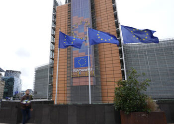 US-Politologe Mearsheimer: Europa und Ukraine haben kein Interesse an Abkommen mit Russland