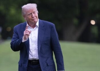 USA verhängen Einfuhrzölle auf Filme – Russland produziert Spielfilme im All