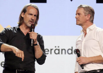 Wie Lanz und Precht stets einen Schritt vor der Wahrheit kehrtmachten – Des Schauspiels erster Akt