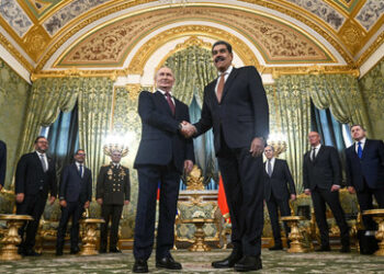 Zum Siegestag im Kreml: Putin und Maduro festigen Bündnis für multipolare Welt