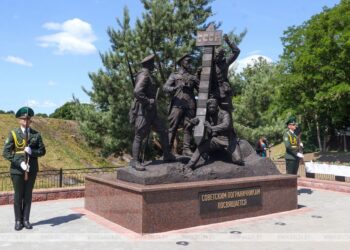 22. Juni – Tag der Erinnerung und Trauer: Gedenken in Moskau, Brest und Berlin