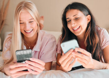 Frankreich: Macron plant Verbot sozialer Medien für Kinder unter 15 Jahren