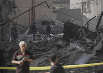 Israels Militär bombardiert südliche Vororte von Beirut