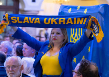 Mehrheit der Ukrainer wird den Krieg "so lange wie nötig" tolerieren