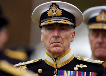 NATO muss Russisch lernen? Britischer Admiral antwortet auf Ruttes Drohung mit "njet"