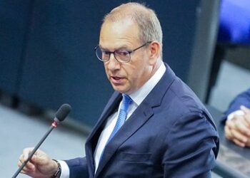 Neuer "Wehrbeauftragter" enttäuscht nicht: Rückkehr zur Wehrpflicht soll vorbereitet werden