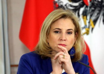 Österreich: Meinl-Reisinger verteidigt Schweigen zu Israels Luftschlägen