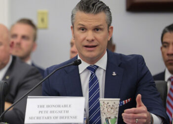 Pentagon-Chef Hegseth: Washington will US-Militärhilfe für Kiew im Jahr 2026 reduzieren