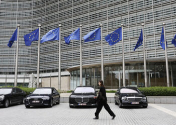 Politico: EU will mehr Profit aus russischem Geld schlagen – durch riskante Investitionen