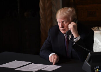 Politico: Trump besessen von Telefonat mit Xi