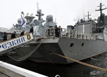 Russische Kriegsschiffe kehren zurück - Nach Reise durch zehn Meere und neun Staaten