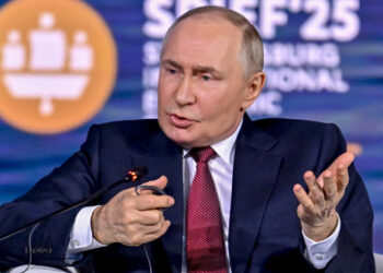 Russland nimmt es mit der größten Obsession des Westens auf