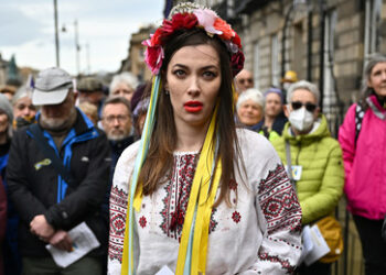 Schweizer Regierung reagiert auf RT DE-Meldungen: Westukrainer sind keine Flüchtlinge