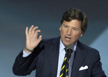 Tucker Carlson attackiert Trump wegen Angriffs auf Iran