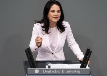 "Jetzt hören Sie mal zu" – Annalena Baerbock hält ihre letzte Bundestagsrede