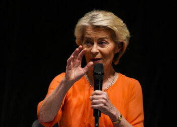 Debatte und Abstimmung über Misstrauensantrag gegen von der Leyen