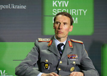 Deutscher General: "Wir brauchen Waffensysteme, die tief in russisches Territorium eindringen"