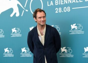 Filmfestspiele Venedig: Jude Law spielt Putin in "Der Magier im Kreml"