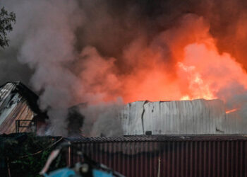 Großbrand in Taiwans erstem Lithium-Superbatteriewerk