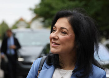 Länger arbeiten, Sozialleistungen kürzen - Die Rezepte von Frau Reiche und der Wirtschaft