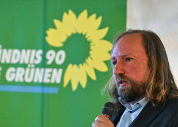 Medienbericht: Abgeordnete der deutschen Grünen fordern noch mehr Geld für die Ukraine