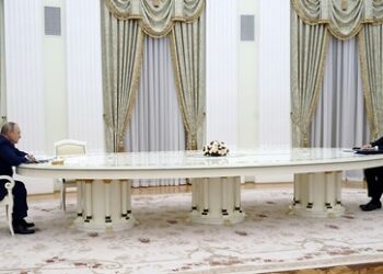 Putin und Macron telefonieren über Ukraine und Situation im Nahen Osten