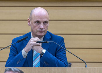 Skandal in Baden-Württemberg: SPD-Landtagsvizepräsident tritt nach Hakenkreuz-Schmiererei zurück