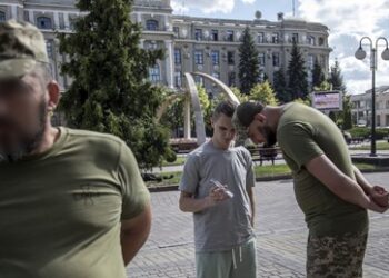 Ukraine: Europarat "alarmiert" über Todesfälle und Folter im Zusammenhang mit Zwangsrekrutierung