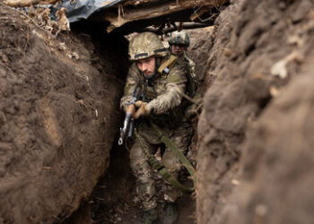 Ukrainische Abgeordnete macht Korruption für Flucht der Truppen verantwortlich