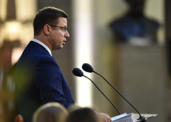 Ungarn: Waffenkauf für Kiew ist Teil des EU-USA-Abkommens