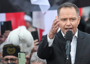 Auswanderung bedroht Polens Arbeitsmarkt – Neuer Präsident eskaliert gegen EU