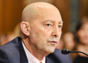 Ex-NATO-Befehlshaber: Trump muss "ultimative Raubtiere des Ozeans" geheim halten