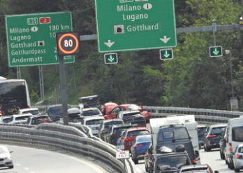 Gotthard-Stau: Schweizer wollen deutsche Ferienfahrer zur Kasse bitten