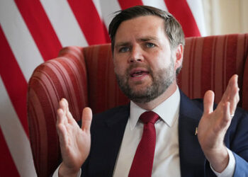 JD Vance: Washington hat "Finanzierung des Ukraine-Kriegs abgeschlossen"