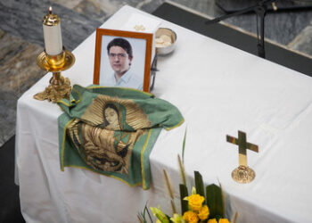 Kolumbiens Präsidentschaftskandidat verstirbt nach Attentat